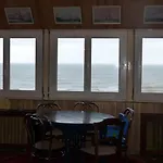 Bord De Mer, Vue Exceptionnelle,pres Deauville Apartment *
