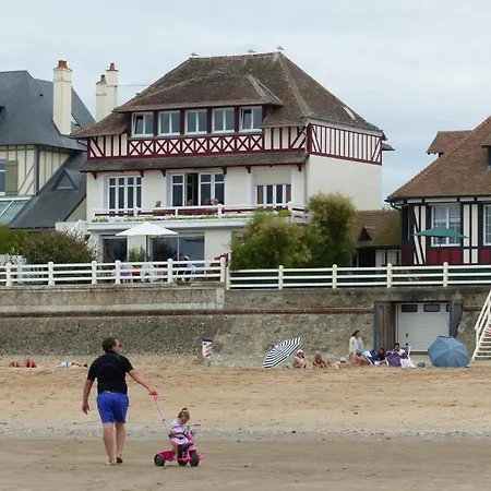 Bord De Mer, Vue Exceptionnelle,pres Deauville בלונוויל-סור-מר